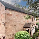 Horsley Lodge